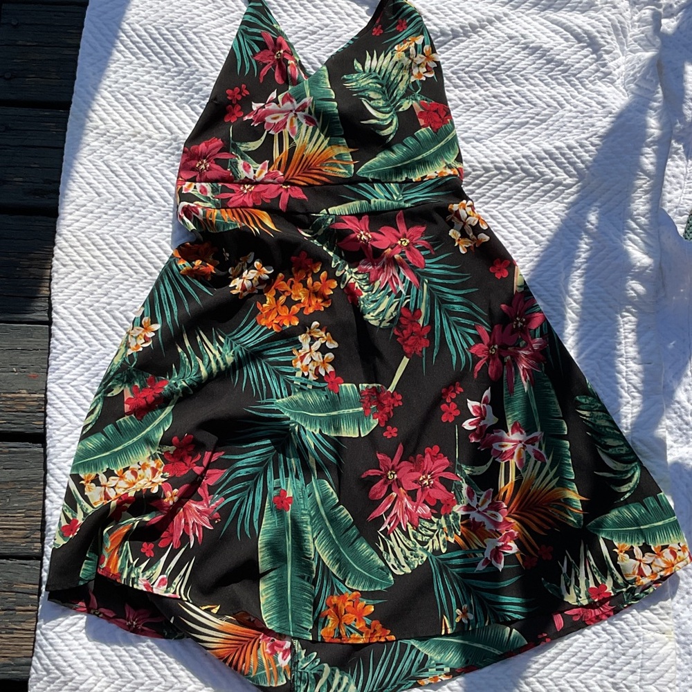 Tropical Floral Halter Dress 1X OPEN BOW TIE BACK